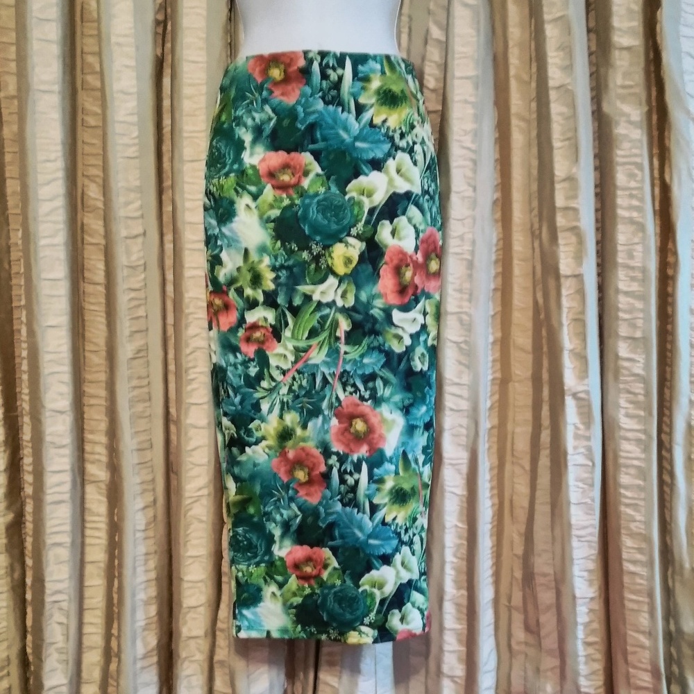 Small GoJane Green Floral Pencil Skirt